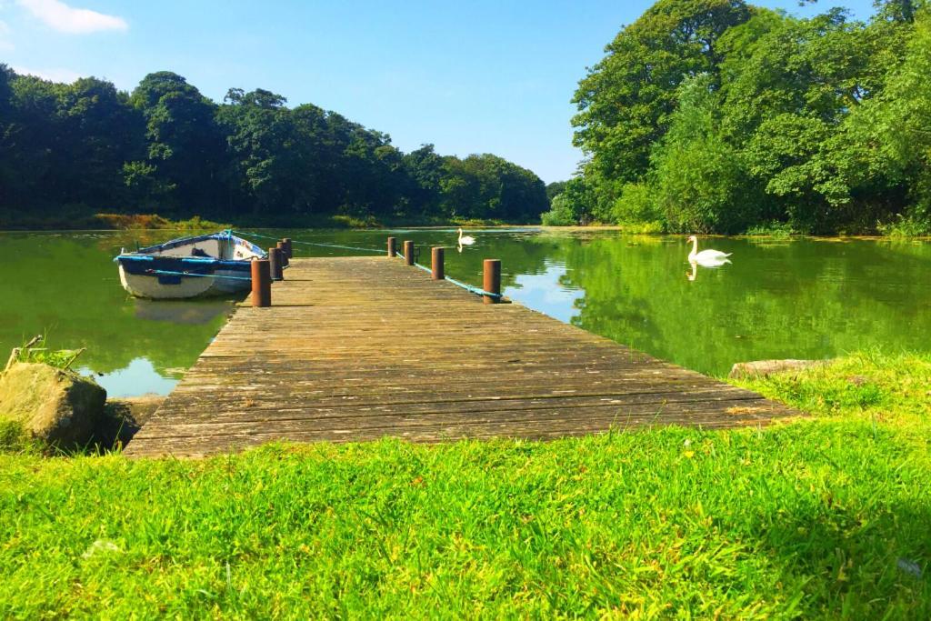 The Lodge By The Lake, Dunbar Eksteriør bilde